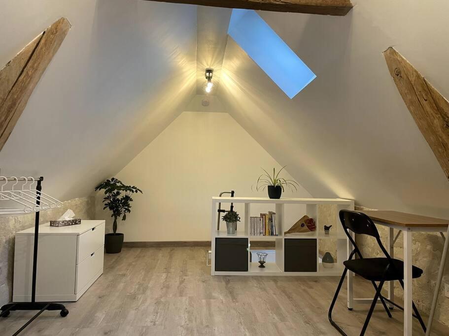 Vila La Halte Des Marais Huismes Exteriér fotografie